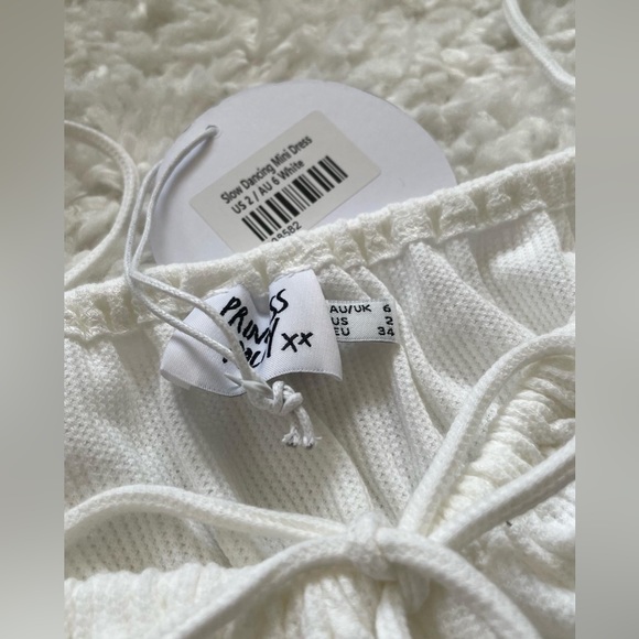 princess polly white mini dress, size US 2 - Picture 4 of 6